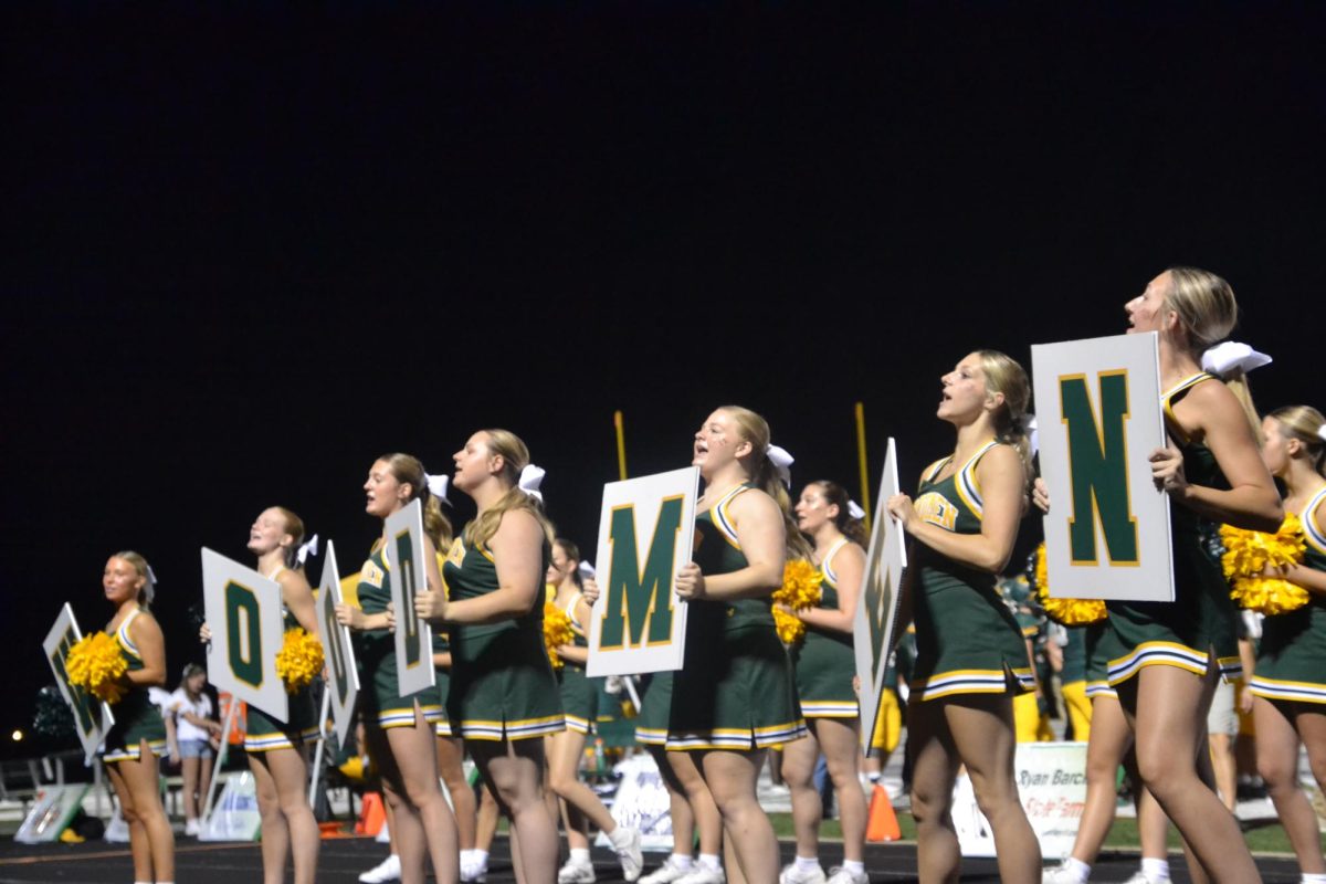 Woodmen head into Sectionals