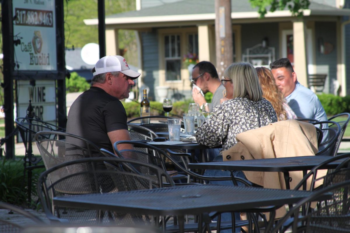 Restaurants with outdoor seating