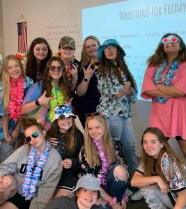 Seniors reminisce about middle school